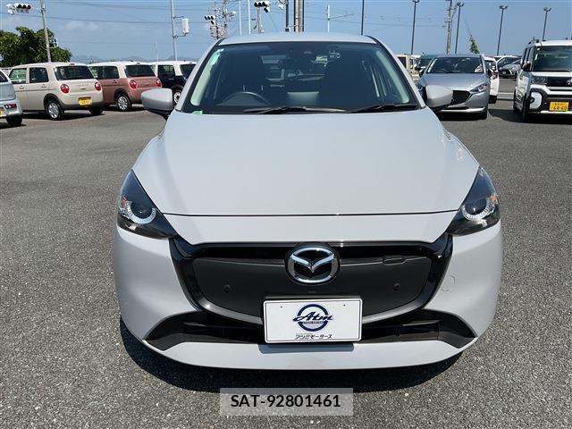 Mazda MAZDA2 2025-04 8208552-26