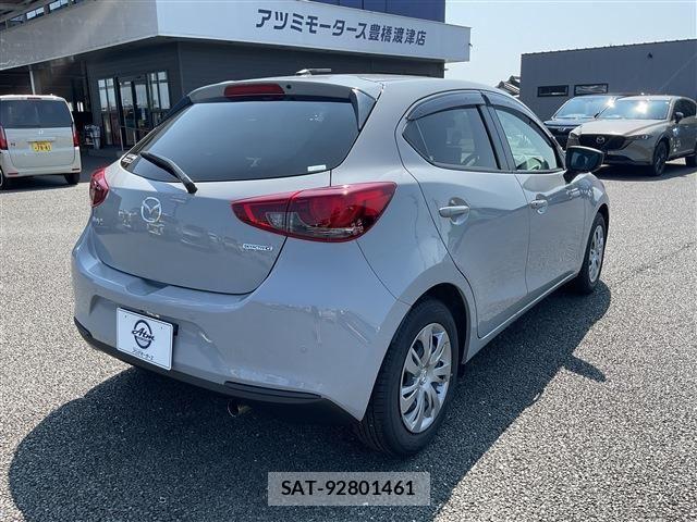 Mazda MAZDA2 2025-04 8208552-7