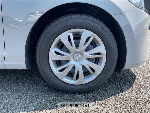 Mazda MAZDA2 2025-04 8208552-8