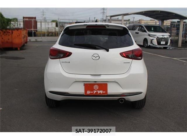 Mazda MAZDA2 2024-09 8208546-6
