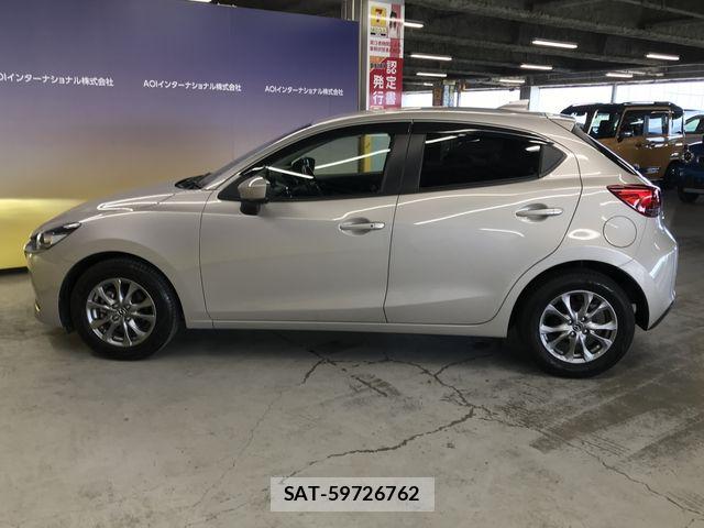 Mazda MAZDA2 2021-12 8208551-2