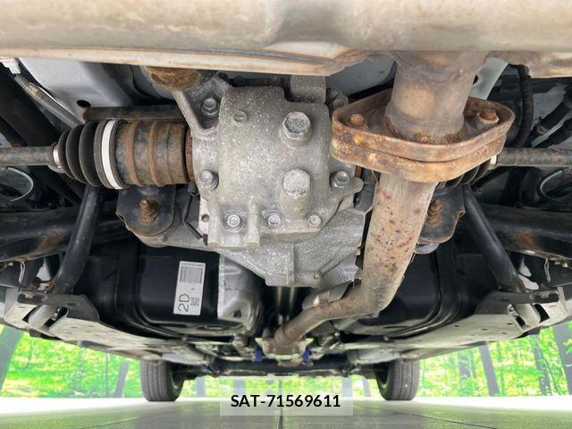 Mazda MAZDA2 2023-08 8245818-19