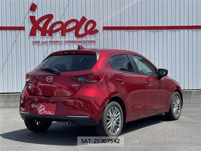 Mazda MAZDA2 2022-06 8315301-2