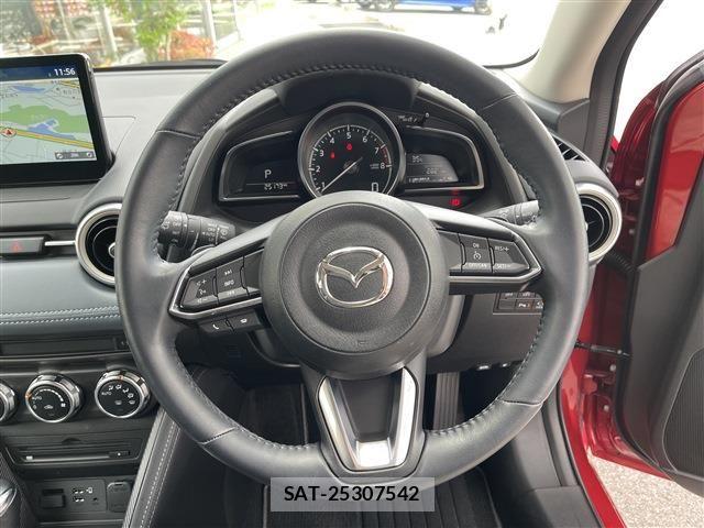 Mazda MAZDA2 2022-06 8315301-7