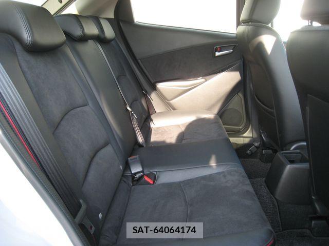 Mazda MAZDA2 2025-01 8315299-17