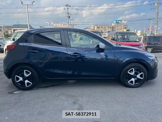Mazda MAZDA2 2023-10 8354894-16