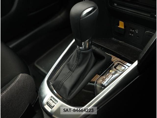 Mazda MAZDA2 2023-11 8354895-9