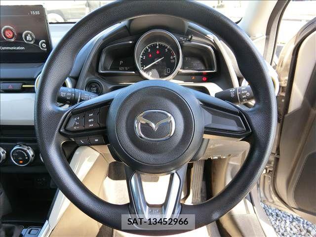 Mazda MAZDA2 2021-12 8371832-10