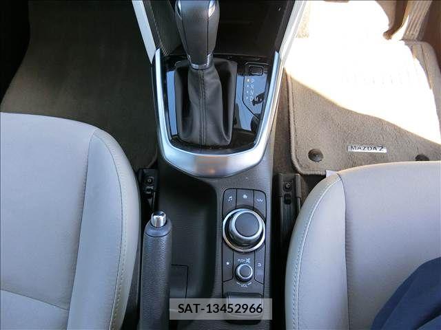Mazda MAZDA2 2021-12 8371832-12