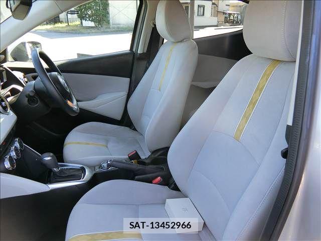 Mazda MAZDA2 2021-12 8371832-15