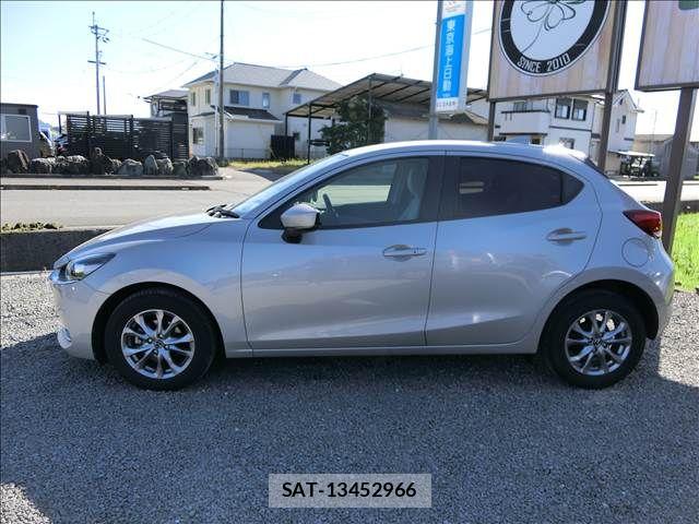 Mazda MAZDA2 2021-12 8371832-5
