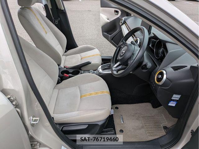 Mazda MAZDA2 2022-05 8413448-9