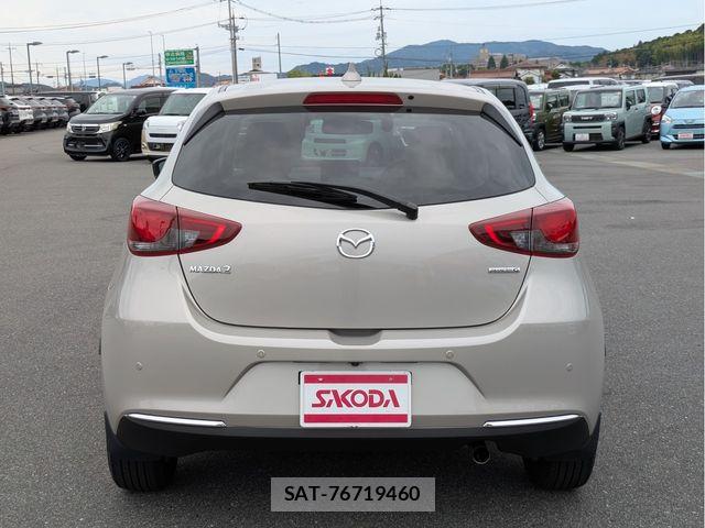 Mazda MAZDA2 2022-05 8413448-3