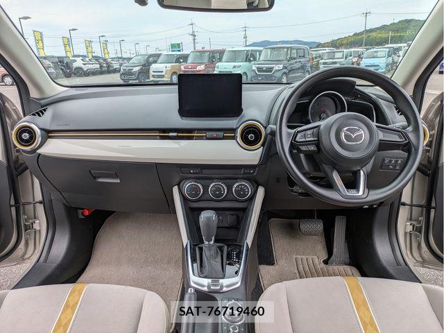 Mazda MAZDA2 2022-05 8413448-6