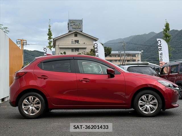 Mazda MAZDA2 2019-09 8413447-11