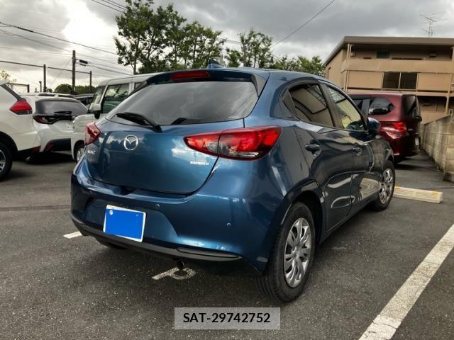 Mazda MAZDA2 2021-08 8438373-2