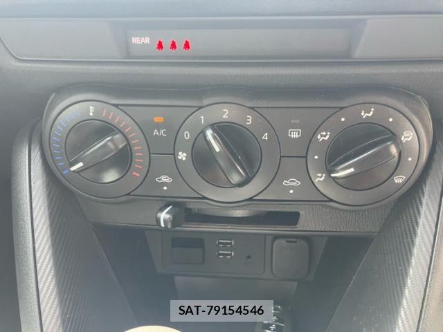 Mazda MAZDA2 2023-01 8562556-19