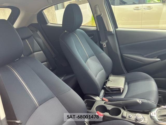 Mazda MAZDA2 2022-01 8562554-11