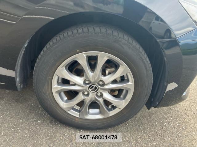Mazda MAZDA2 2022-01 8562554-3