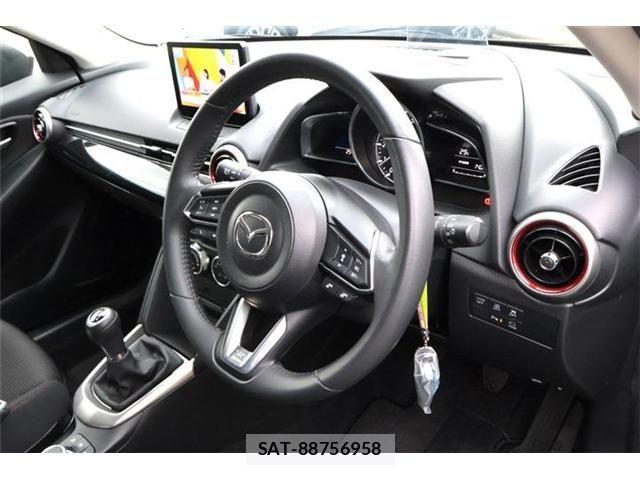 Mazda MAZDA2 2022-09 8743648-9