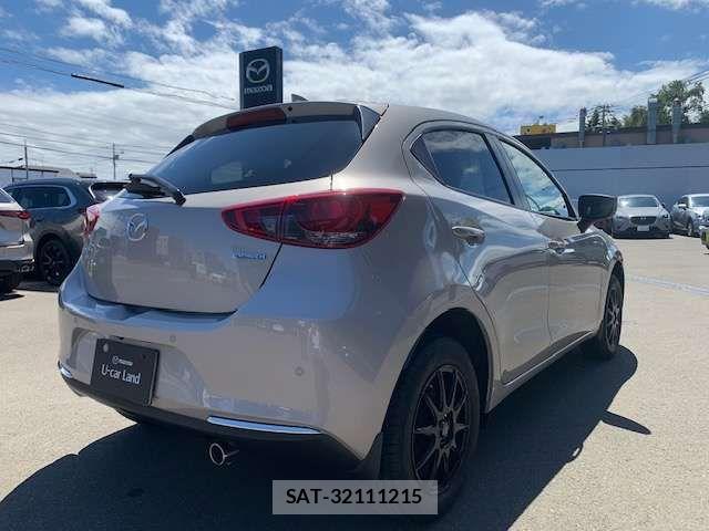 Mazda MAZDA2 2022-03 8743651-4
