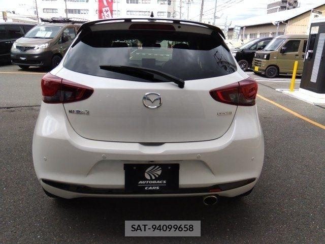 Mazda MAZDA2 2023-09 8743649-7