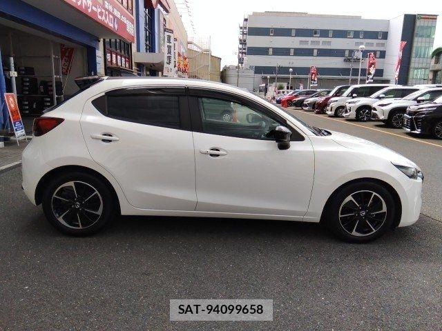 Mazda MAZDA2 2023-09 8743649-8