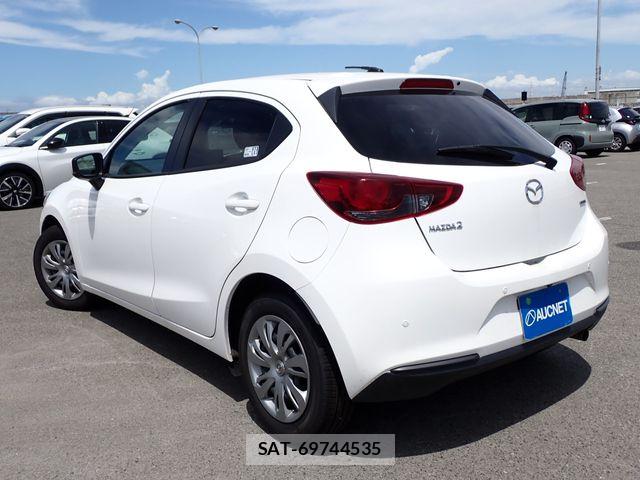 Mazda MAZDA2 2022-08 8796564-2