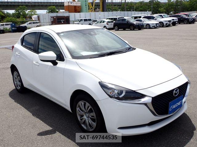 Mazda MAZDA2 2022-08 8796564-3