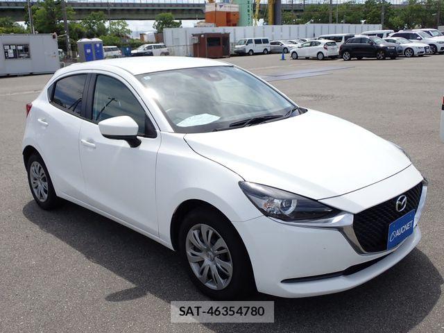 Mazda MAZDA2 2022-08 8796565-3