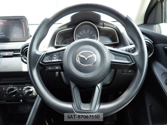 Mazda MAZDA2 2021-06 8830141-11