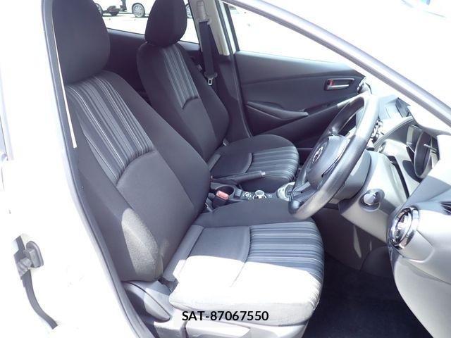 Mazda MAZDA2 2021-06 8830141-15