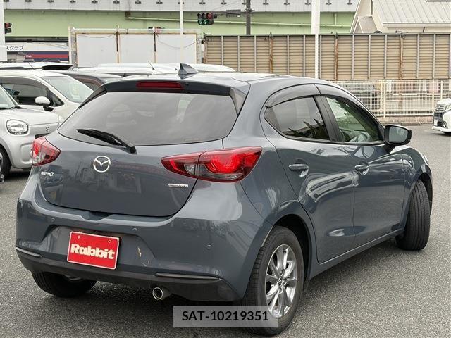 Mazda MAZDA2 2022-01 8830139-12