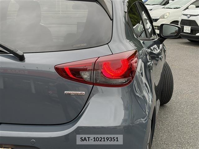 Mazda MAZDA2 2022-01 8830139-13