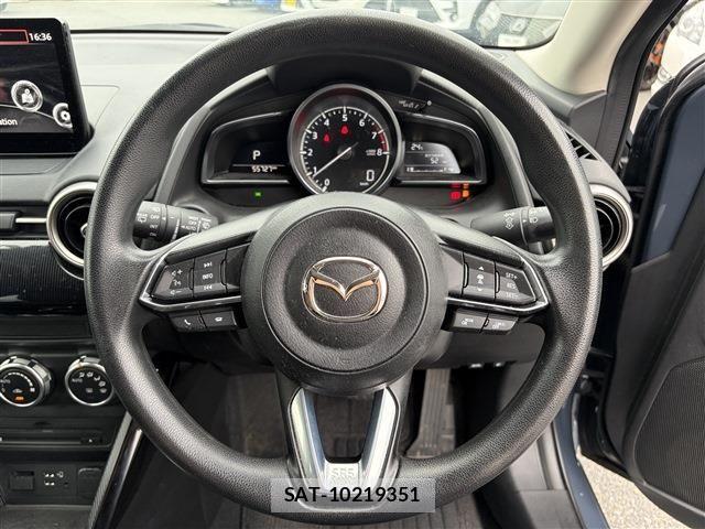 Mazda MAZDA2 2022-01 8830139-26