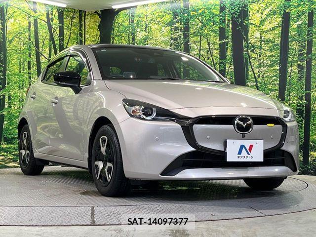 Mazda MAZDA2 2023-06 8830138-16