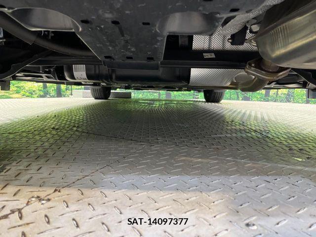 Mazda MAZDA2 2023-06 8830138-19