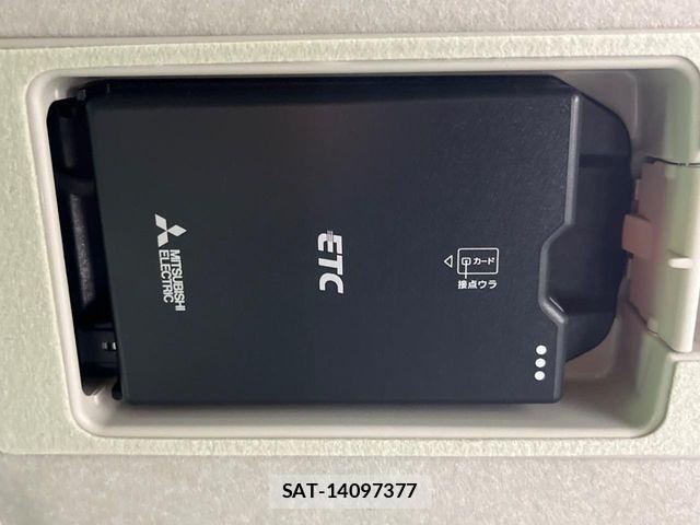 Mazda MAZDA2 2023-06 8830138-7