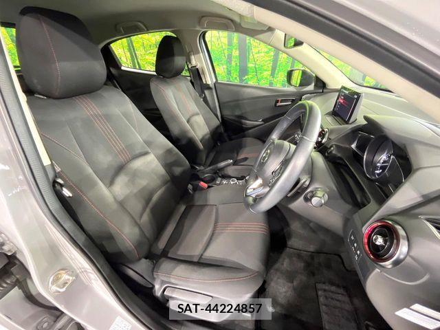 Mazda MAZDA2 2023-05 8830131-7