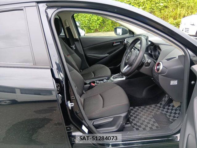 Mazda MAZDA2 2021-08 8849703-3