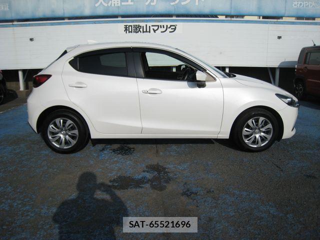 Mazda MAZDA2 2019-12 8871392-12