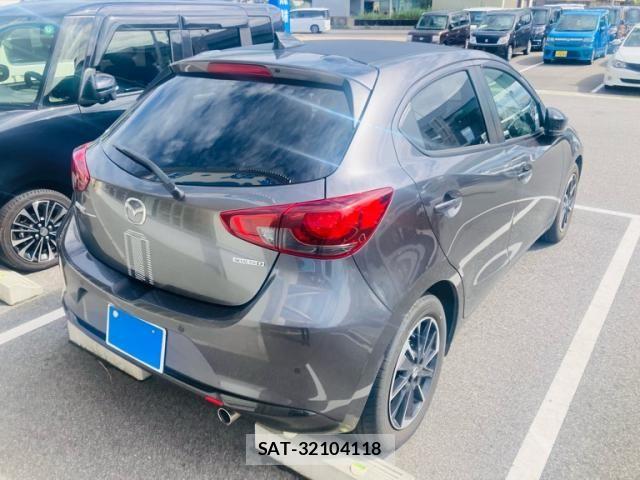 Mazda MAZDA2 2024-06 8883877-2