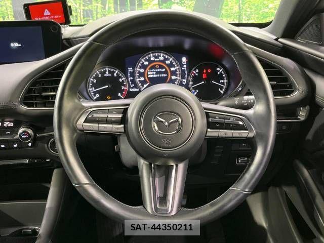 Mazda MAZDA3 2019-07 921257-11