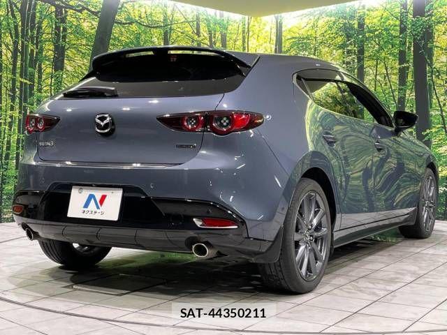 Mazda MAZDA3 2019-07 921257-17