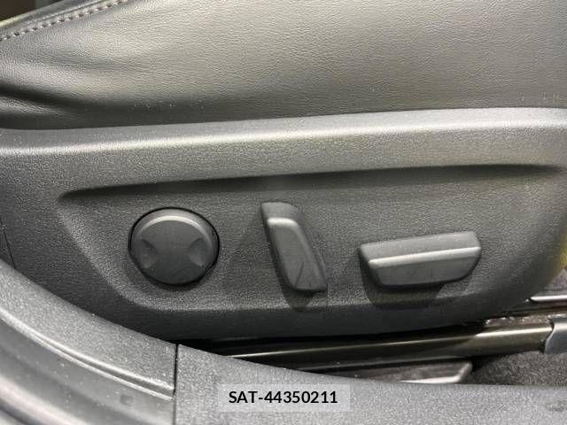 Mazda MAZDA3 2019-07 921257-7