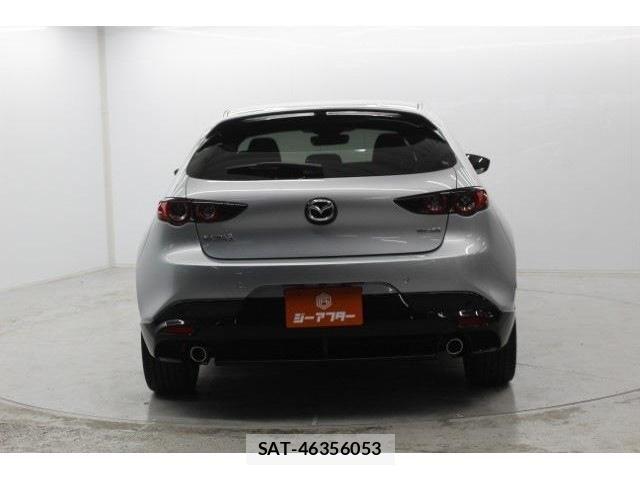 Mazda MAZDA3 2021-03 3675343-9