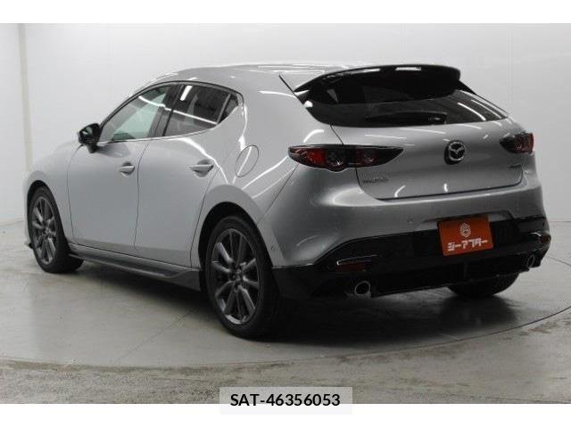 Mazda MAZDA3 2021-03 3675343-10