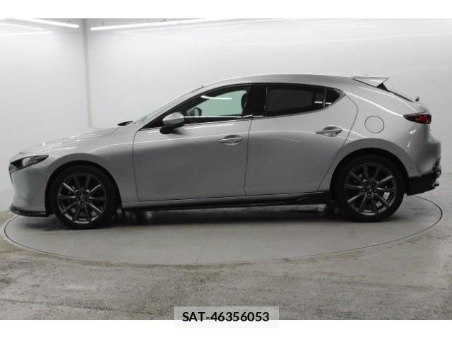 Mazda MAZDA3 2021-03 3675343-11
