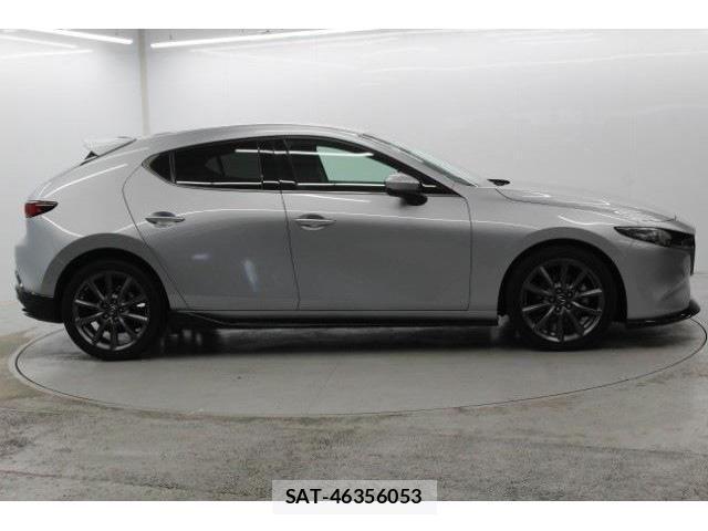 Mazda MAZDA3 2021-03 3675343-7