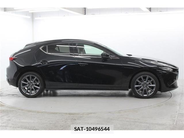 Mazda MAZDA3 2024-02 3833400-3